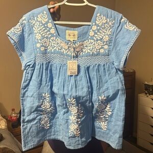 Beach to Bistro by Siri’s Olsen blue short sleeve shirt